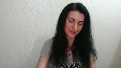 Nensy online show from January 2025 03:33:02 PM