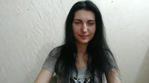 Nensy online show from January 2025 02:25:01 PM