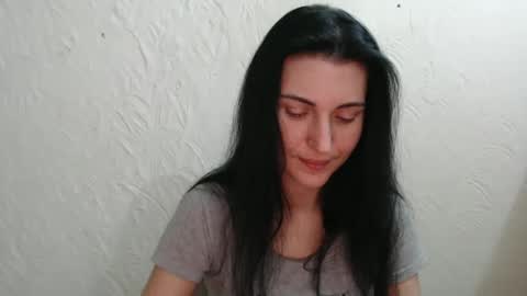 Nensy online show from January 2025 10:49:02 PM