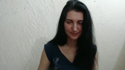 Nensy online show from January 2025 10:28:02 PM