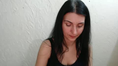 Nensy online show from February 2025 12:29:01 AM
