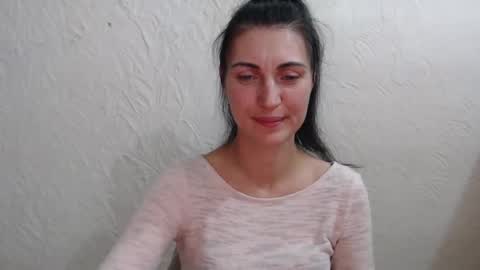 Nensy online show from October 2025 02:46:02 PM