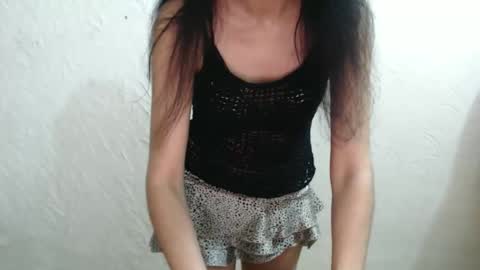 Nensy online show from November 2025 08:22:02 PM