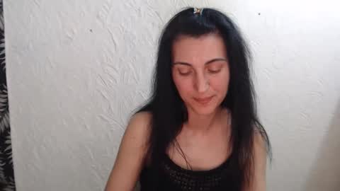 Nensy online show from April 2026 03:10:02 PM