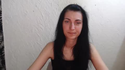 Nensy online show from May 2026 03:31:02 PM
