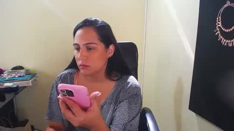 Snapshot of neny445 chatting on December 2024 03:48:02 PM kelly lopez online show from December 2024 03:48:02 PM