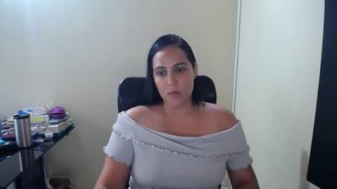 Snapshot of neny445 chatting on January 2025 08:36:02 PM kelly lopez online show from January 2025 08:36:02 PM