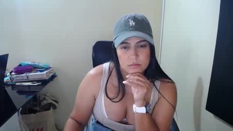 Snapshot of neny445 chatting on February 2025 05:56:02 PM kelly lopez online show from February 2025 05:56:02 PM