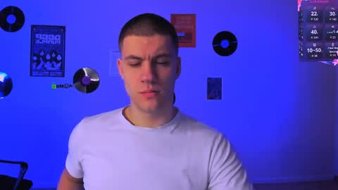 neo_raze_ online show from May 2026 07:08:01 PM