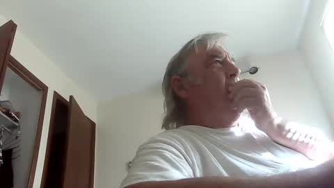 Snapshot of neohiom4f chatting on May 2026 12:57:02 PM neohiom4f online show from May 2026 12:57:02 PM