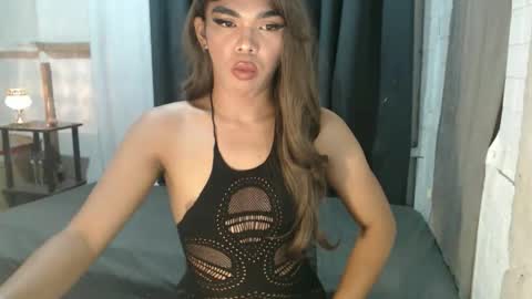 neomi online show from October 2025 03:42:01 PM