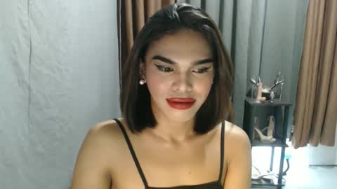 neomi online show from April 2026 07:09:02 PM