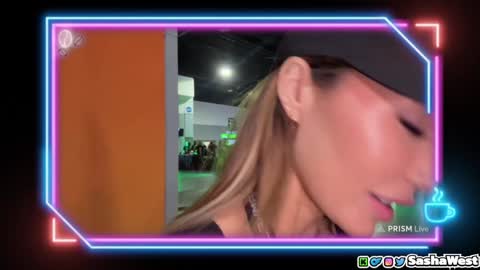 Snapshot of neomotoko chatting on January 2025 01:37:02 AM Sasha West online show from January 2025 01:37:02 AM