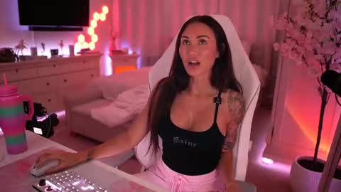 Sasha West online show from July 2026 12:15:02 AM