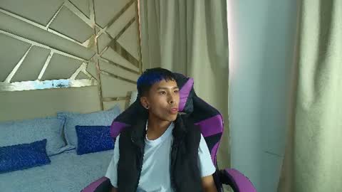 Snapshot of neoxangel69 chatting on June 2026 04:33:01 PM neoxangel69 online show from June 2026 04:33:01 PM