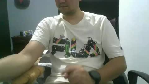 MrBull online show from April 2026 05:10:02 AM