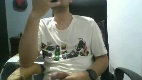 MrBull online show from April 2026 04:17:01 AM