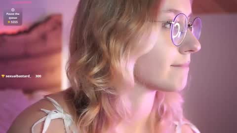 Nerissa online show from October 2025 09:49:02 PM