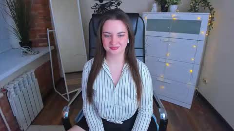 nero_asta online show from October 2025 02:50:01 PM