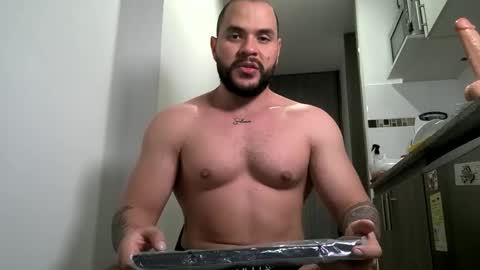 Snapshot of neron_xxl chatting on November 2025 11:48:01 PM neron XXL online show from November 2025 11:48:01 PM