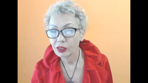 NessyJenixs online show from October 2025 08:22:02 AM