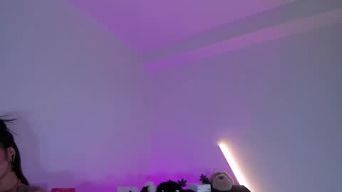 Marie    online show from May 2026 08:58:02 PM