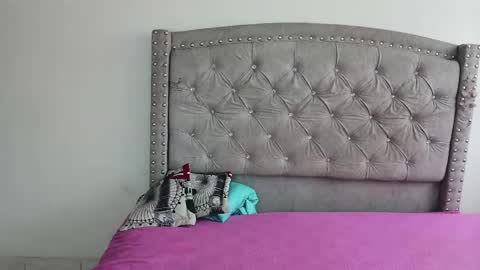 nesuko_kamado online show from September 2025 04:42:01 PM