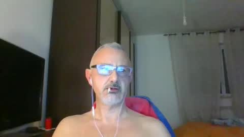 Snapshot of nevenerabis chatting on December 2024 06:26:02 PM nevenerabis online show from December 2024 06:26:02 PM