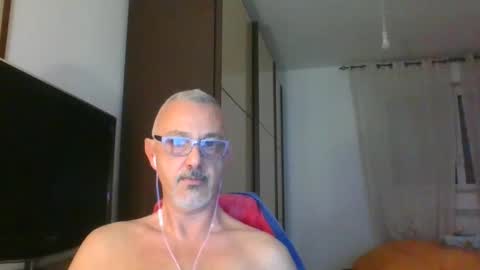 Snapshot of nevenerabis chatting on December 2024 03:40:01 AM nevenerabis online show from December 2024 03:40:01 AM
