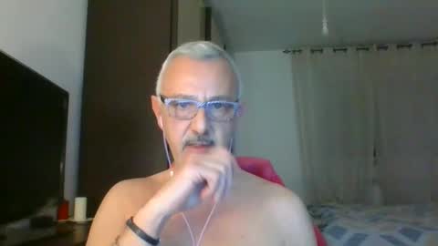 Snapshot of nevenerabis chatting on January 2025 05:18:02 AM nevenerabis online show from January 2025 05:18:02 AM