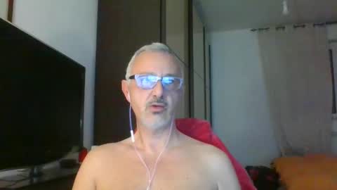Snapshot of nevenerabis chatting on February 2025 07:11:01 PM nevenerabis online show from February 2025 07:11:01 PM
