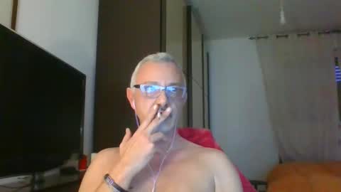 Snapshot of nevenerabis chatting on February 2025 04:25:02 PM nevenerabis online show from February 2025 04:25:02 PM
