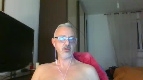 Snapshot of nevenerabis chatting on February 2025 07:09:01 PM nevenerabis online show from February 2025 07:09:01 PM