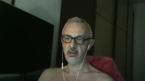 Snapshot of nevenerabis chatting on November 2025 06:28:01 PM nevenerabis online show from November 2025 06:28:01 PM