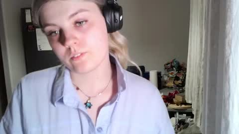 never_enoughh online show from June 2026 07:17:01 PM