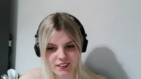 never_enoughh online show from June 2026 05:17:02 PM