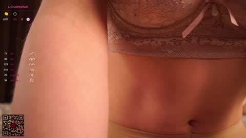 Snapshot of new_boobs chatting on December 2024 05:11:01 PM Maria 3 online show from December 2024 05:11:01 PM