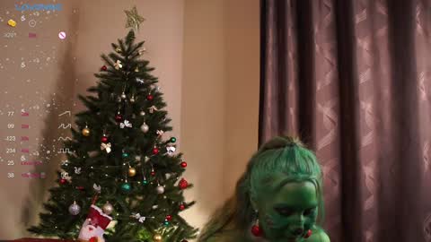 Snapshot of new_boobs chatting on December 2024 04:47:02 PM Maria 3 online show from December 2024 04:47:02 PM