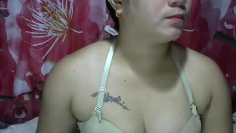 Snapshot of new_lady24 chatting on January 2025 01:09:02 AM new_lady24 online show from January 2025 01:09:02 AM