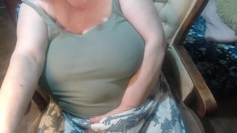 Lilly  online show from January 2025 09:09:02 PM