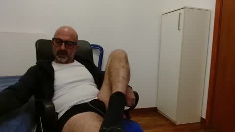 simi online show from October 2025 06:28:02 PM