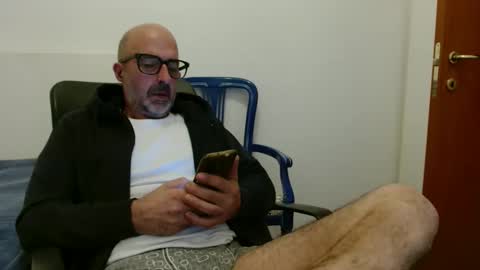 simi online show from October 2025 04:24:02 AM