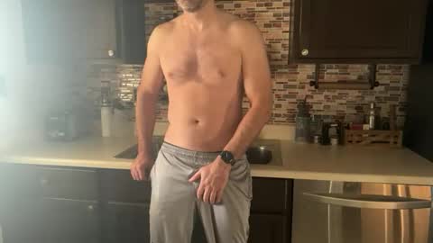 newguy_097 online show from October 2025 02:37:01 PM