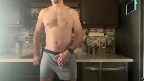 newguy_097 online show from November 2025 10:53:02 PM