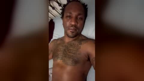 Snapshot of newsong2301 chatting on February 2026 06:37:01 AM newsong2301 online show from February 2026 06:37:01 AM