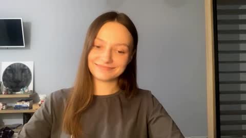 Agne online show from November 2025 02:17:01 PM