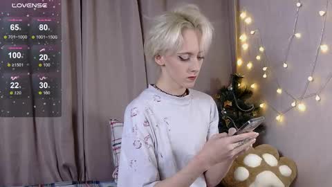 Snapshot of nextvibe1 chatting on December 2025 05:30:01 PM NextVibe1 online show from December 2025 05:30:01 PM