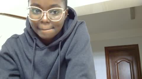 Neyla online show from August 2026 05:38:01 PM