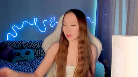 Snapshot of neyrmina chatting on January 2026 09:24:01 AM Mina online show from January 2026 09:24:01 AM