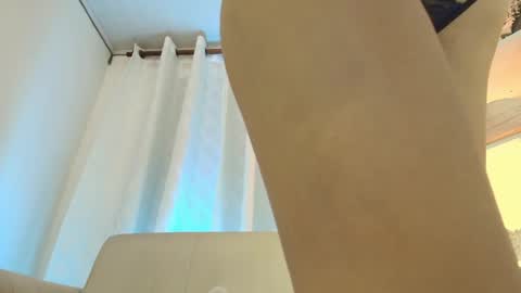 Snapshot of nezo_ chatting on January 2025 12:29:02 PM Angie Instagram angie julianac add me online show from January 2025 12:29:02 PM